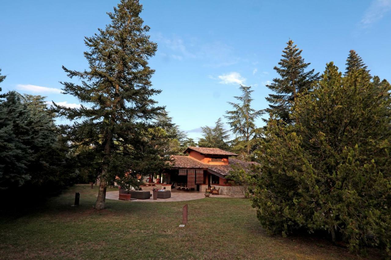 I Lari Castel Del Monte Bed & Breakfast Castel Del Monte  Exterior photo