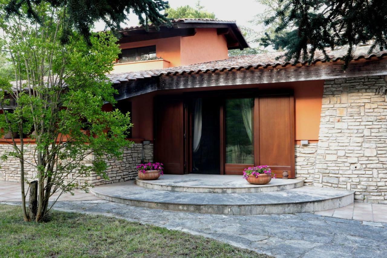 I Lari Castel Del Monte Bed & Breakfast Castel Del Monte  Exterior photo